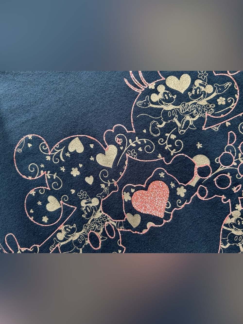 NWT DISNEY Navy V-neck Mickey & Minnie Heart Graphic Tee with Chiffon Hem Small - Picture 11 of 11